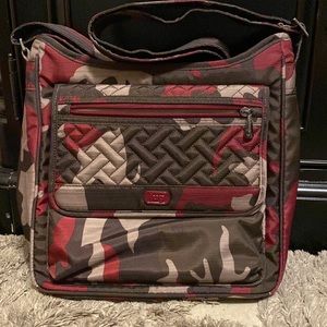Lug crossbody Hopscotch Berry Camo  RARE RETIRED